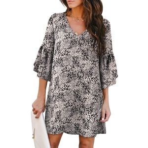 💯 Shift dress bell sleeve NWT